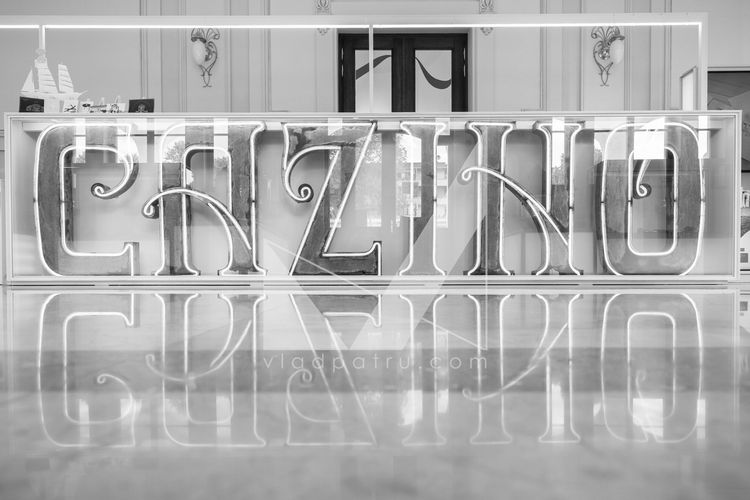 Zeppelin Design